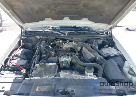 2009 Mercury Grand Marquis Ls (Fleet Only) из США, поврежденный, VIN 2MEHM75V09X626455